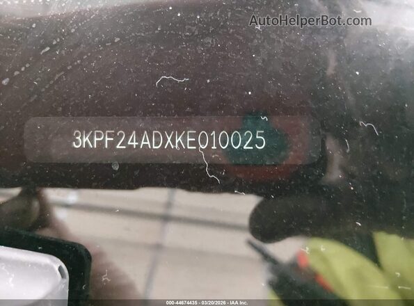 3KPF24ADXKE010025 2019 KIA FORTE White Vista del compartimento del motor