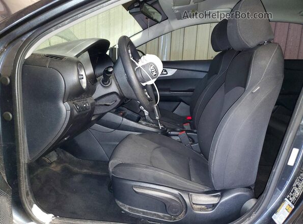 3KPF24ADXKE079765 2019 KIA FORTE Серый Вид салона спереди