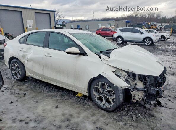 3KPF24ADXME332134 2021 KIA FORTE White Front right