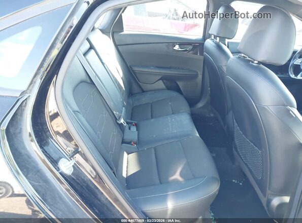 3KPF34AD7ME283228 2021 KIA FORTE Черный Вид наклейки с VIN-кодом