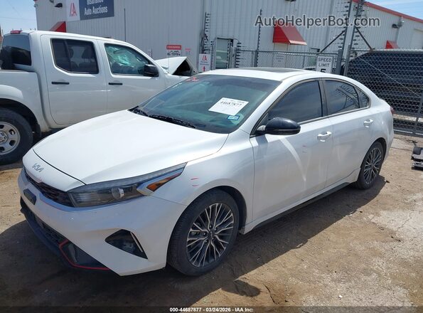 3KPF54AD2RE820086 2024 KIA FORTE White Առջևի ձախ երեք քառորդ տեսարան
