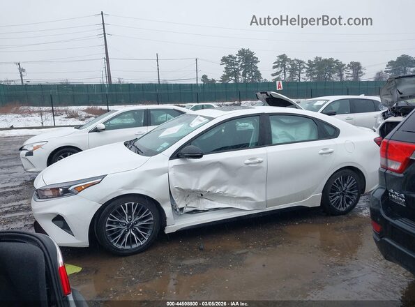 3KPF54AD4PE604804 2023 KIA FORTE Белый Панорамный вид салона 360°
