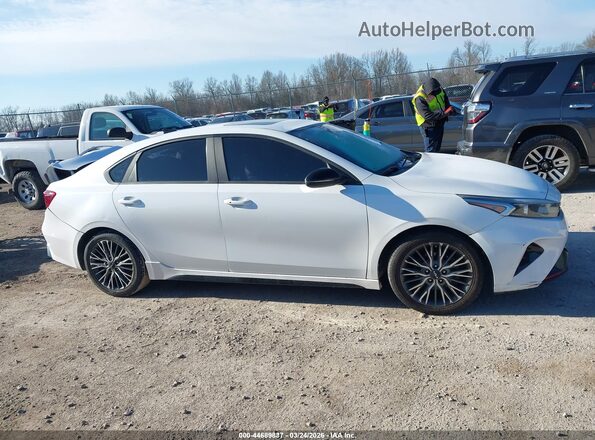 3KPF54AD8NE439403 2022 KIA FORTE Белый Панорамный вид салона 360°