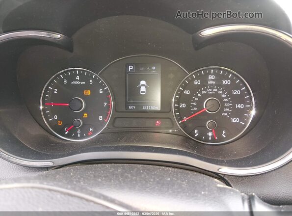 3KPFL4A70HE035192 2017 KIA FORTE Белый Вид задних сидений