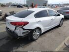 2017 Kia Forte Lx Белый vin: 3KPFL4A70HE035192