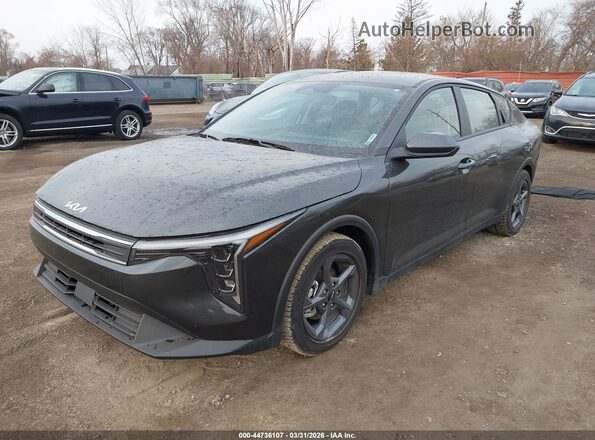 3KPFT4DE4SE169446 2025 KIA K4 Gray Передня ліва чверть