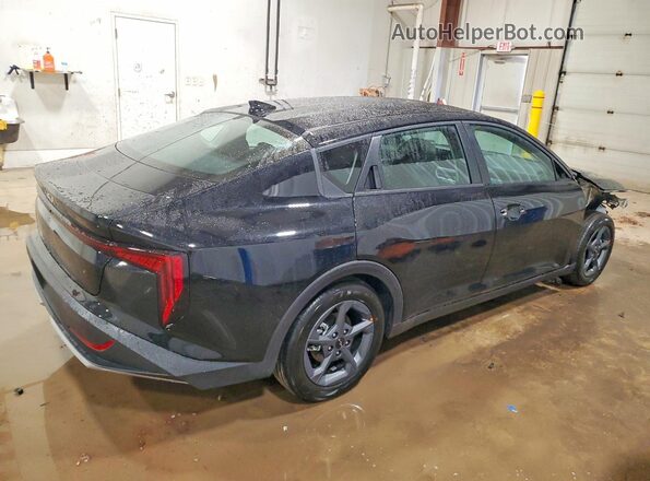 3KPFT4DE4TE263148 2026 KIA K4 Черный Задняя правая четверть