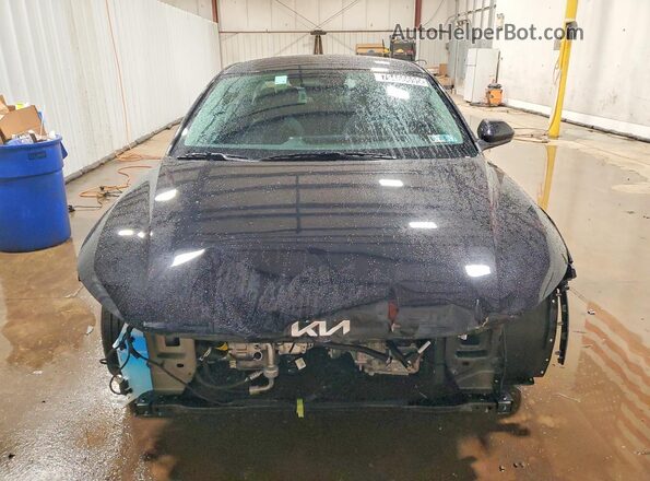 3KPFT4DE4TE263148 2026 KIA K4 Черный Вид спереди