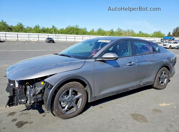 3KPFT4DE5TE258086 2026 KIA K4 Серебряный Передняя левая четверть
