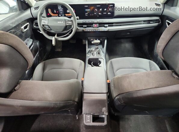 3KPFT4DE6TE255231 2026 KIA K4 Белый Вид панели приборов