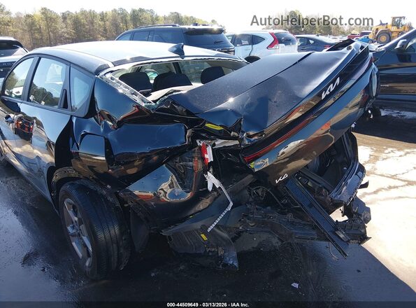 3KPFT4DEXSE129226 2025 KIA K4 Black Вид спереду