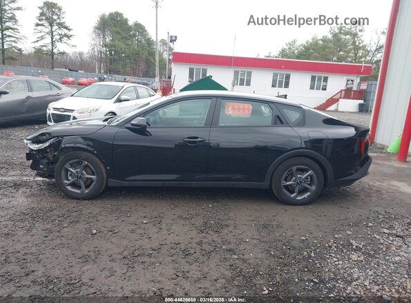 3KPFT4DEXSE153378 2025 KIA K4 Черный Панорамный вид салона 360°