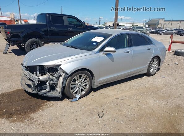 3LN6L2LU1GR622592 2016 LINCOLN MKZ HYBRID Silver Vista tres cuartos delantera izquierda