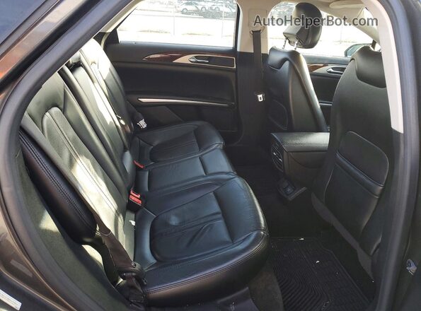 3LN6L2LU8GR633945 2016 LINCOLN MKZ Charcoal Widok tylnych siedzeń