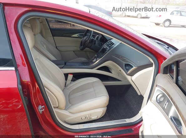 3LN6L5F99JR608410 2018 LINCOLN MKZ Красный Вид салона спереди