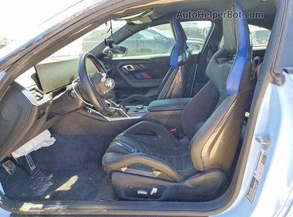 3MF13DM04R8E42079 2024 BMW M2 Синий Вид салона спереди