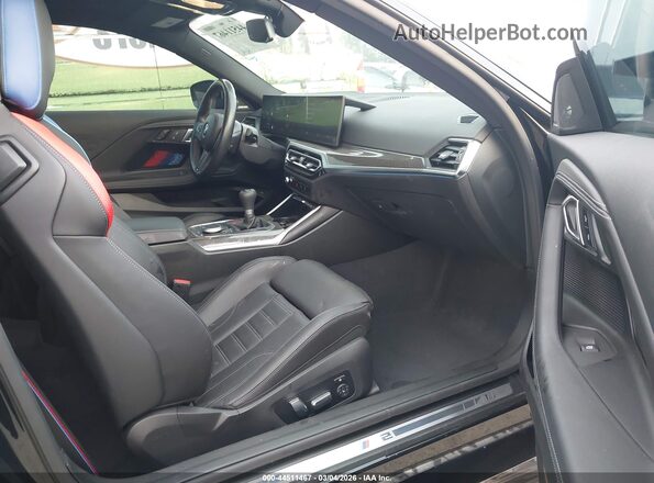3MF13DM05R8D80546 2024 BMW M2 Черный Вид салона спереди