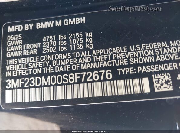 3MF23DM00S8F72676 2025 BMW M2 Black ძრავის განყოფილების ხედი