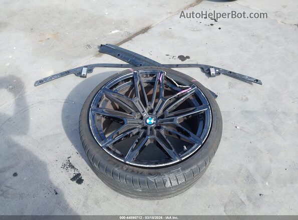 3MF23DM02S8E99892 2025 BMW M2 Black ხელსაწყოთა პანელის ხედი
