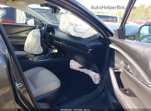 3MVDMBCM6PM547196 2023 MAZDA CX-30 Серый Вид салона спереди