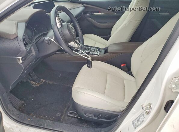 3MVDMBDL1NM431889 2022 MAZDA CX-30 Белый Вид салона спереди