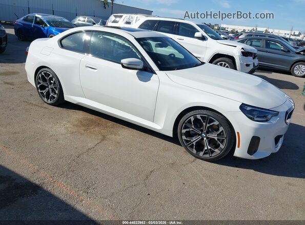 3MW23CM00S8F24122 2025 BMW OTHER Белый Передняя правая четверть