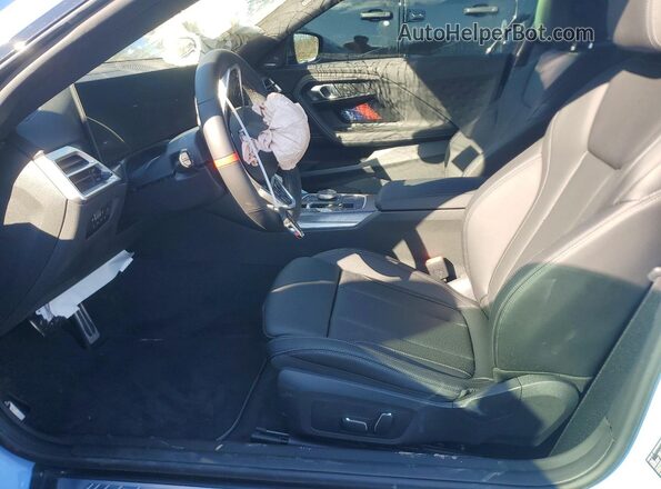 3MW43CM05T8F99702 2026 BMW MOTORRAD M240I Синий Вид салона спереди