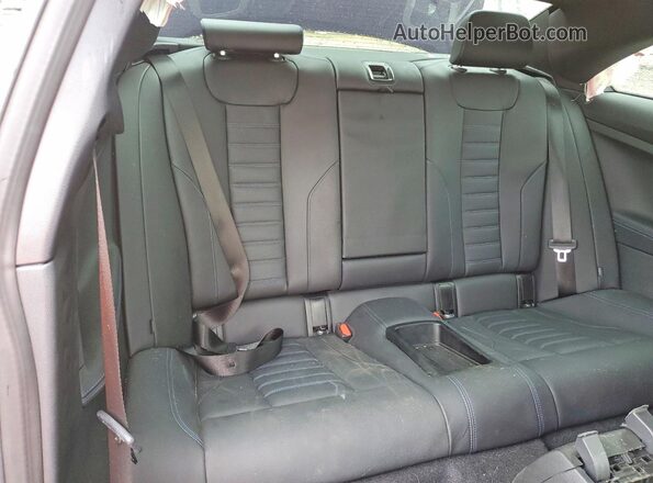 3MW53CM05P8D02602 2023 BMW M2 Фиолетовый Вид задних сидений