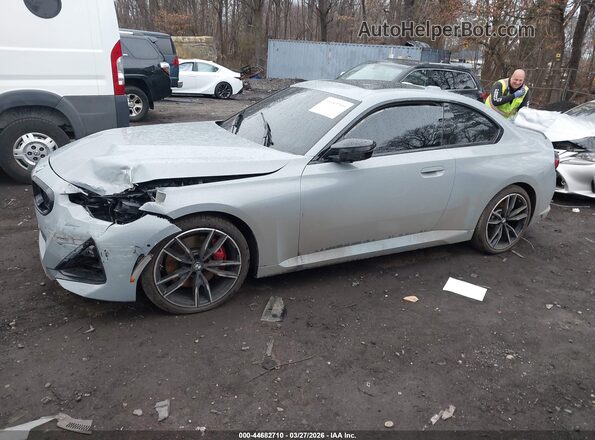 3MW53CM0XS8F77536 2025 BMW M2 Серый Вид задней части салона