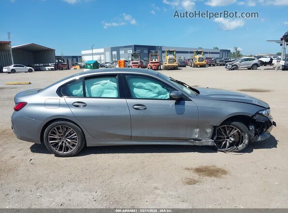 3MW69FF01P8D10228 2023 BMW OTHER Light Blue Вид задньої частини салону
