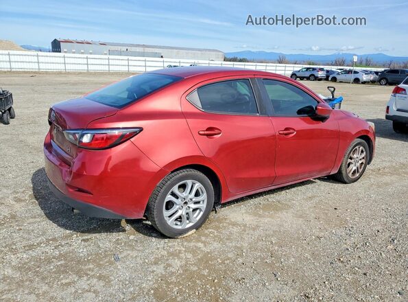 3MYDLBYV0HY172679 2017 TOYOTA YARIS Red Tył prawy