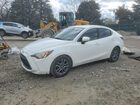 2019 Toyota Yaris Le White vin: 3MYDLBYV0KY513635