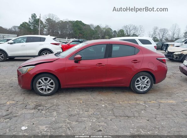 3MYDLBYV1JY324006 2018 TOYOTA YARIS IA Red Widok wnętrza 360 stopni