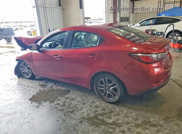 3MYDLBYV1LY700514 2020 TOYOTA YARIS Красный Задняя левая четверть