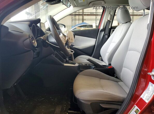 3MYDLBYV1LY700514 2020 TOYOTA YARIS Красный Вид салона спереди
