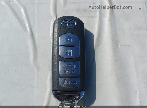 3MYDLBYV2HY148528 2017 TOYOTA YARIS IA Blue Вид панелі приладів