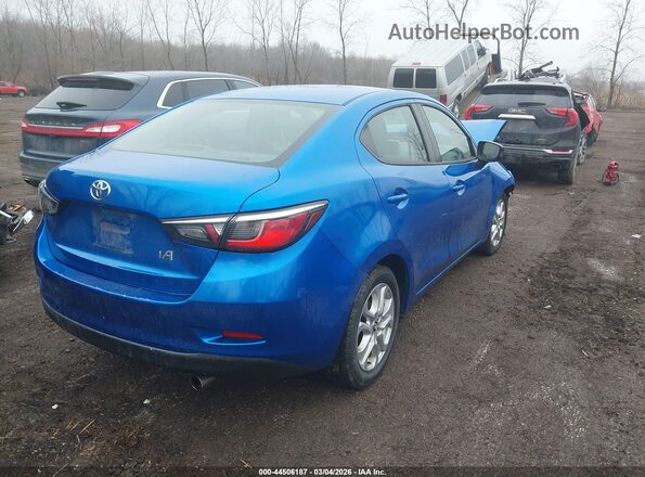3MYDLBYV2JY325018 2018 TOYOTA YARIS IA Синий Задняя правая четверть