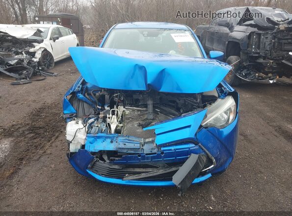 3MYDLBYV2JY325018 2018 TOYOTA YARIS IA Синий Вид щитка приборов
