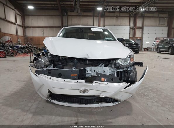 3MYDLBYV3LY708565 2020 TOYOTA LE Белый Вид задней части салона