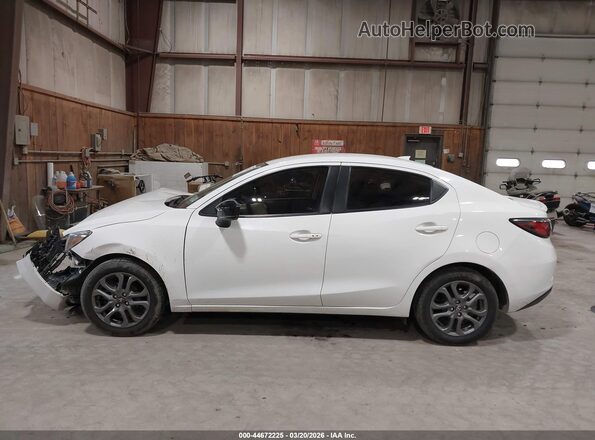 3MYDLBYV3LY708565 2020 TOYOTA LE Белый 