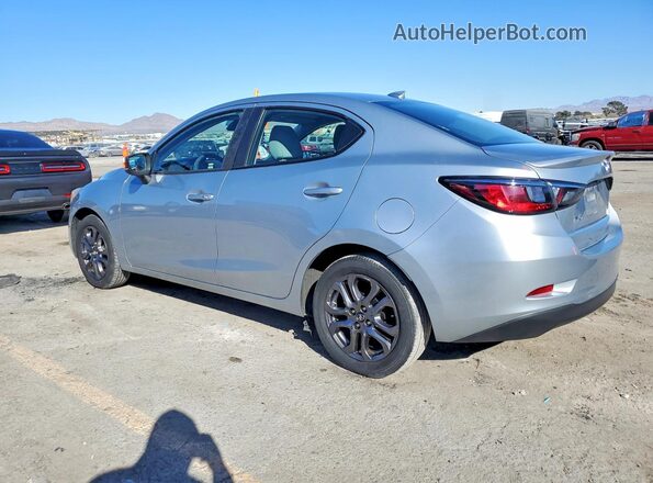 3MYDLBYV5KY501576 2019 TOYOTA YARIS Silver Tył lewy
