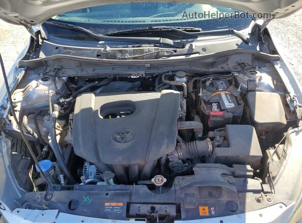 3MYDLBYV5KY501576 2019 TOYOTA YARIS Silver Widok wnętrza z tyłu