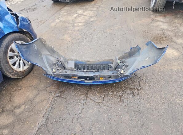 3MYDLBYV5KY508186 2019 TOYOTA YARIS Blue ძრავის განყოფილების ხედი