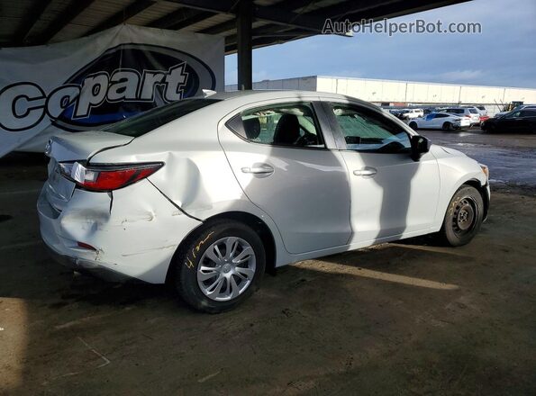 3MYDLBYV6KY520105 2019 TOYOTA YARIS Gray Հետևի աջ
