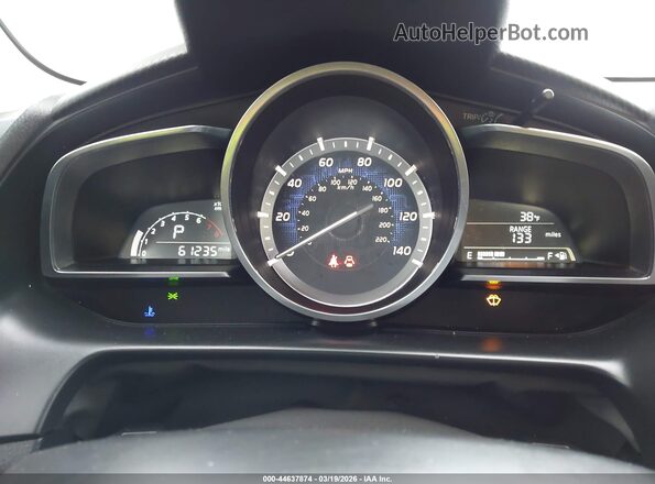 3MYDLBYV7HY159069 2017 TOYOTA YARIS IA Black Widok tylnych siedzeń