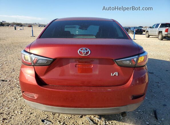3MYDLBYV7HY161629 2017 TOYOTA YARIS Red Vista trasera