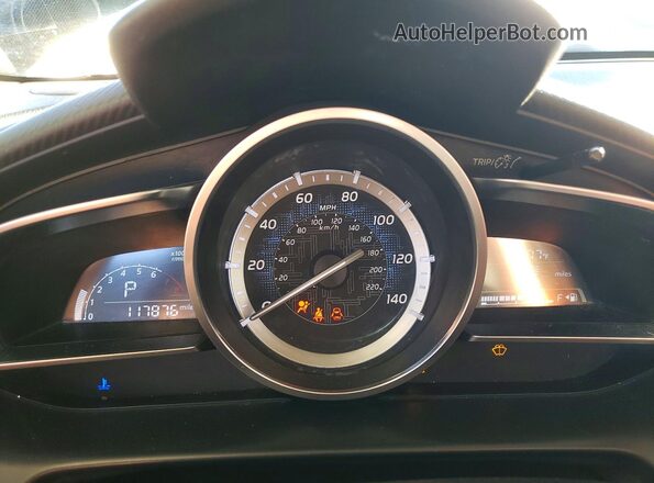 3MYDLBYV7JY322258 2018 TOYOTA YARIS Синий Вид щитка приборов