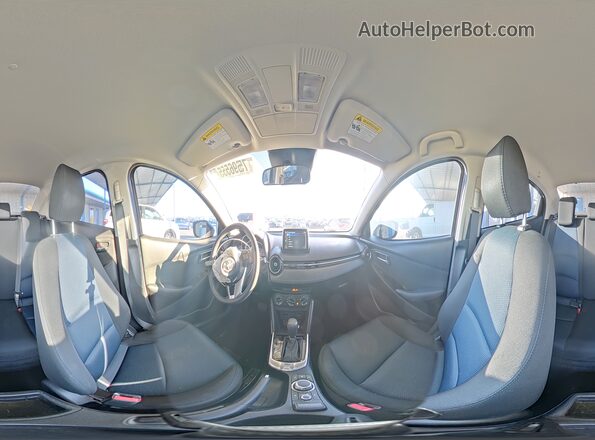 3MYDLBYV7JY322258 2018 TOYOTA YARIS Синий Вид наклейки с VIN-кодом
