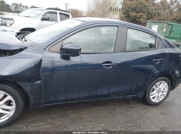 3MYDLBYV7JY326309 2018 TOYOTA YARIS IA Синий Панорамный вид салона 360°