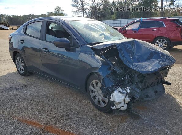 3MYDLBYV7KY503622 2019 TOYOTA YARIS Gray Front right